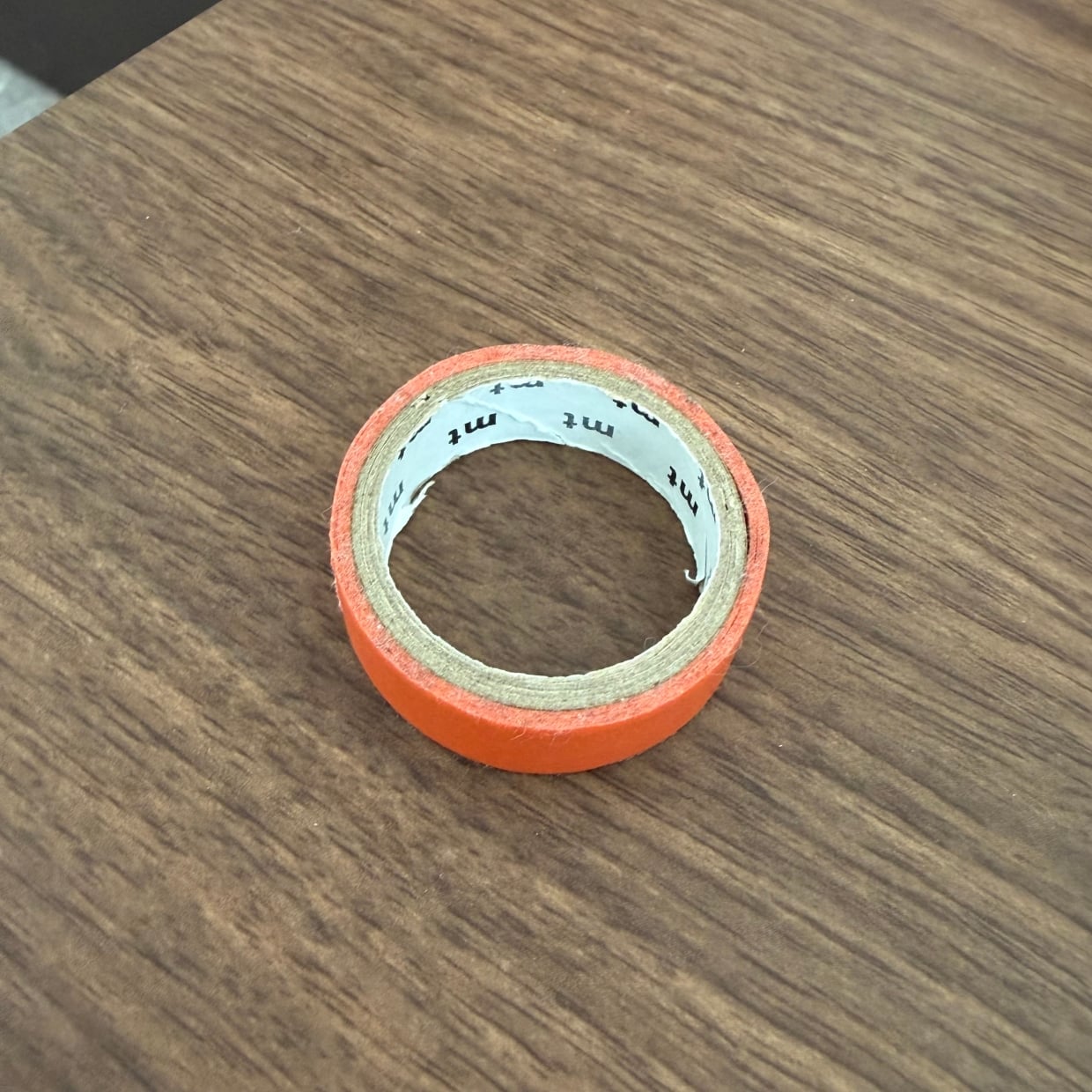  余った「マスキングテープ」を貼ってチョキチョキすると…？驚きの使い道「目印になる」「片付けしやすい」 