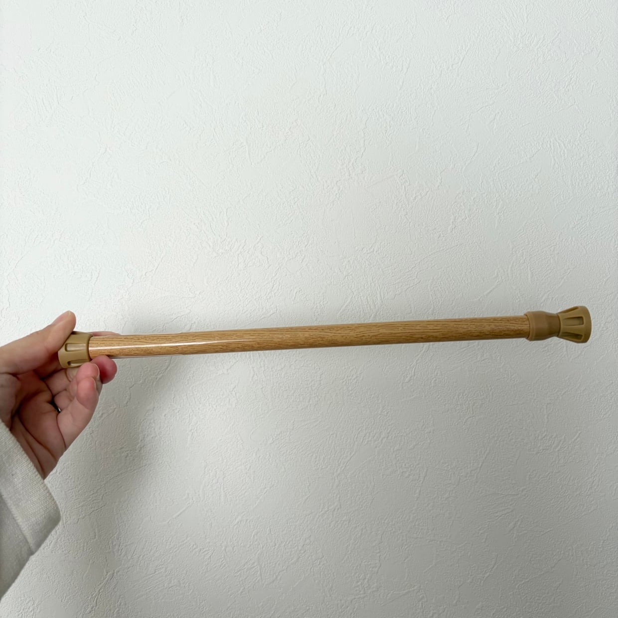  余っている「突っ張り棒」の日常に役立つ活用術「絡まらない」「視点を変えると使い道広がる」 