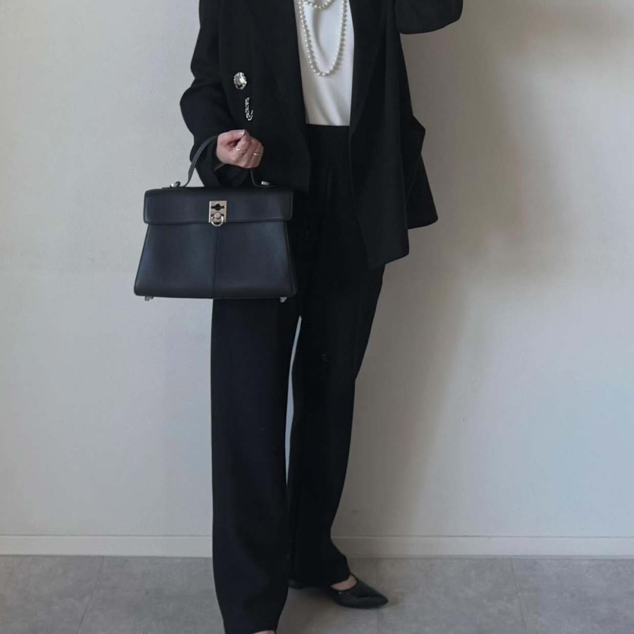  【卒入学式コーデ】甘くないのに華やぐ！ハンサム派ママの垢抜け術 