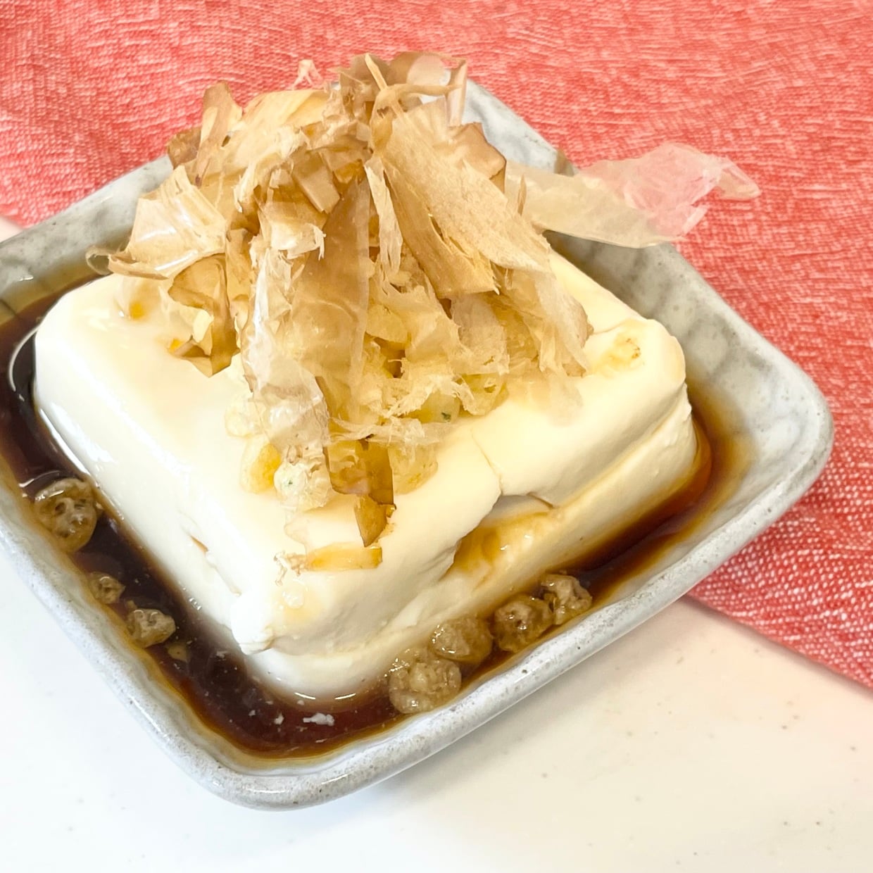  「疲れやすい原因はたんぱく質不足？」豆腐にちょい足ししたい食材 