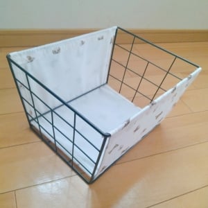 ずっとしまい込んでごめんね。「ステンレスワイヤーバスケット」と「つっぱり棒」を【組み合わせる活用術】