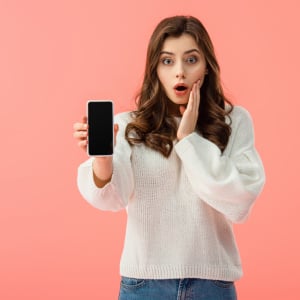 家族やパートナーに“YouTubeの履歴”見られたくない…。再生履歴を残さない設定「知らなかった」