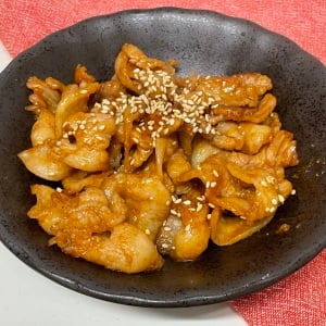 「大さじ1加えるだけ」いつものしょうが焼きがもっとおいしくなる調味料「濃厚な味わい」「ご飯が進む」