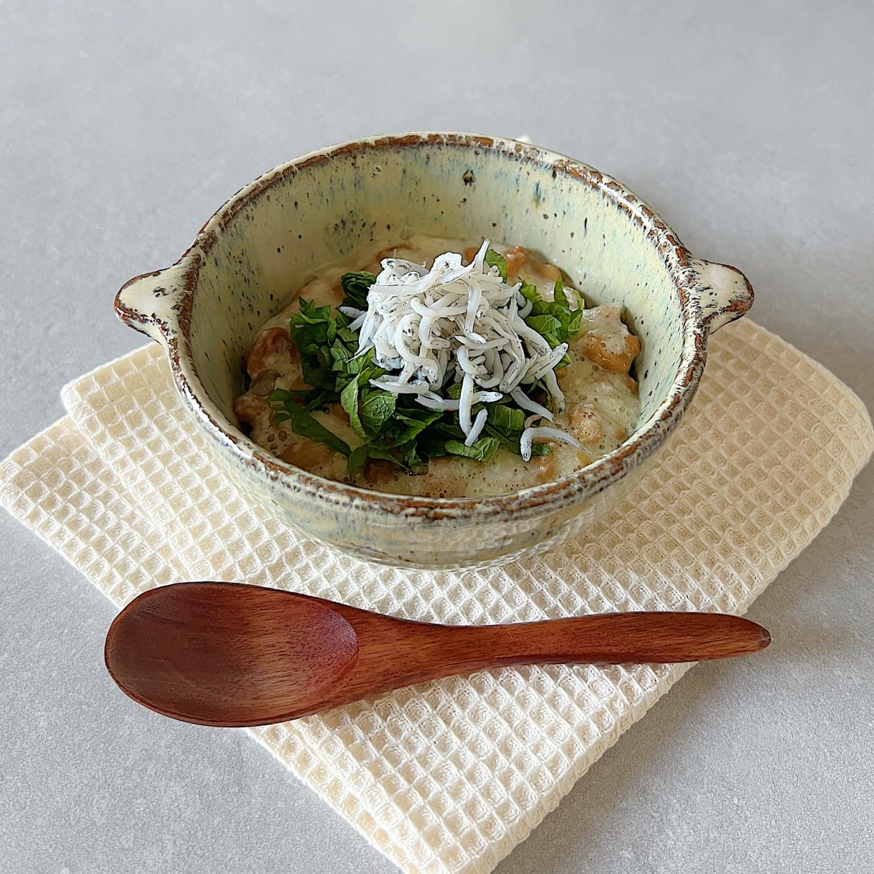  朝「納豆」にいれると骨がよろこぶ。“カルシウムを含む食材”とは？ 