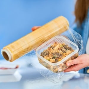 誰も教えてくれなかったよ…。「食品用ラップ」のNGな使い方3つ