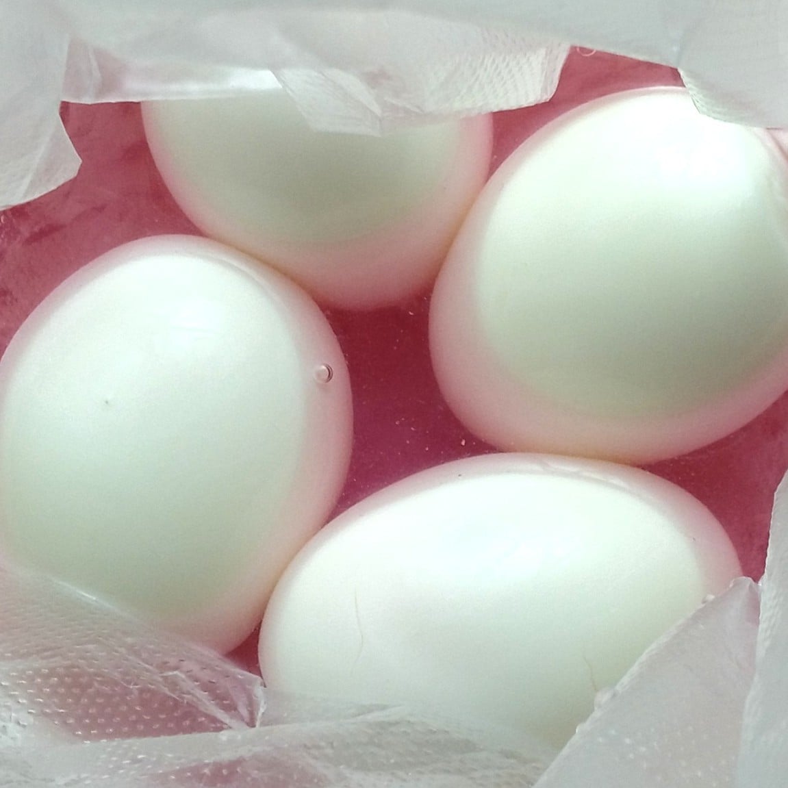  いつも捨ててたよ。味も見た目も新感覚！捨てがちな“液体”で作る「ピンク味玉」の作り方 