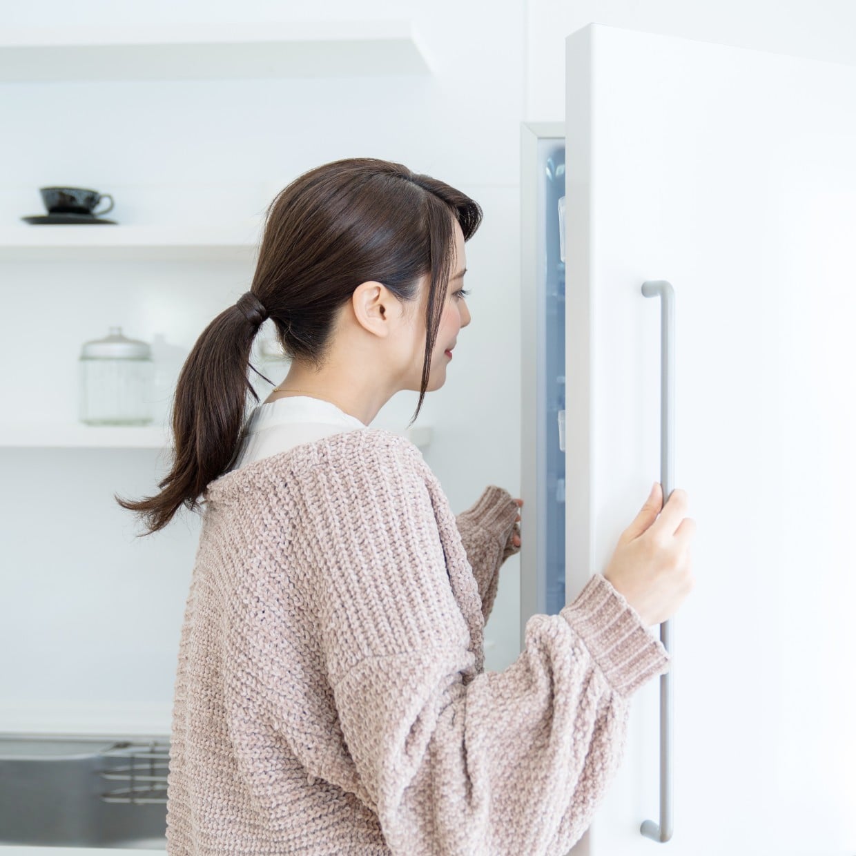  5分の1の費用でおうちで贅沢。「食費が少ない人」が冷蔵庫にストックしている“節約食材3つ” 