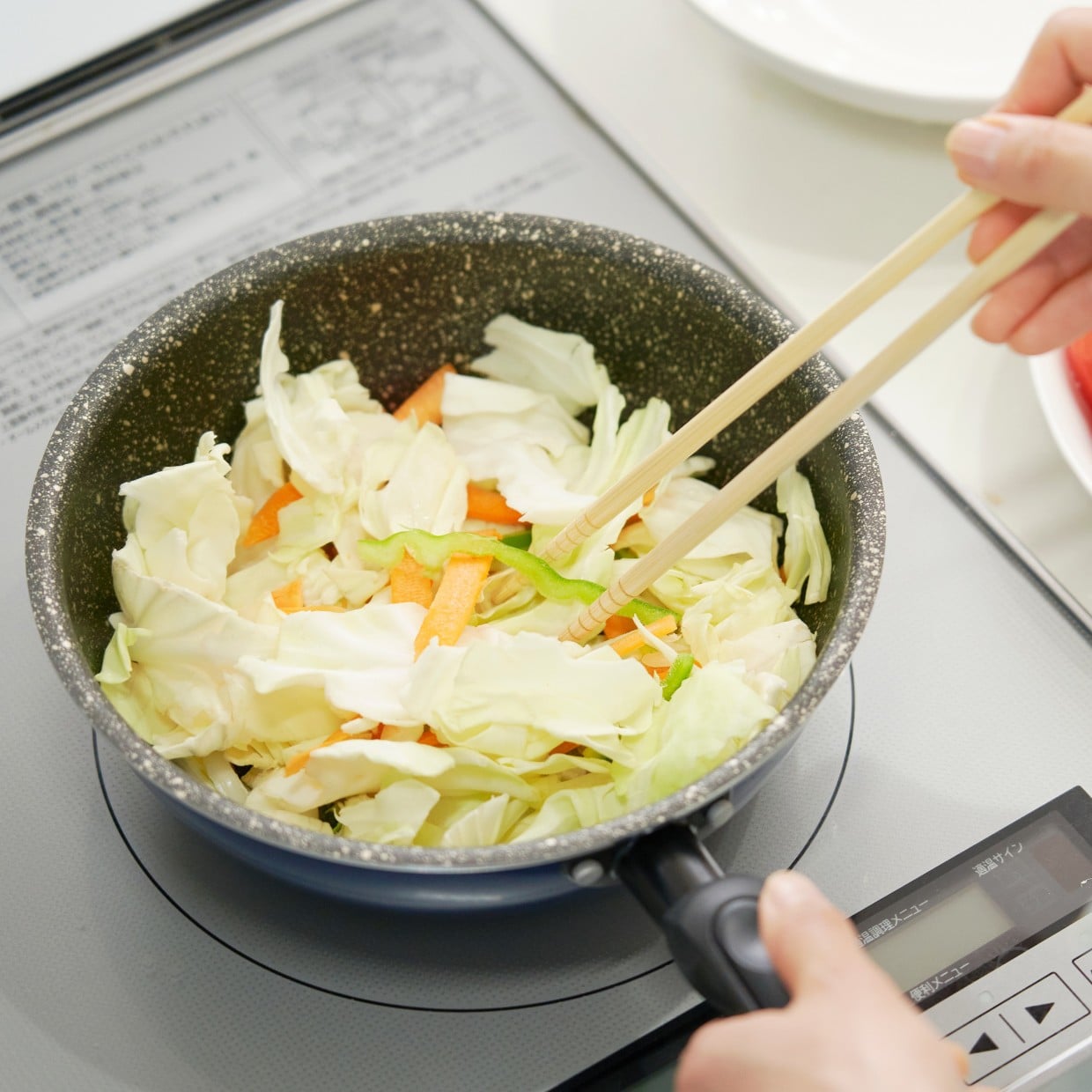  「食費が少ない人」がよく作る“かさましおかず”3つ「ボリューム満点」「栄養も妥協しない」 