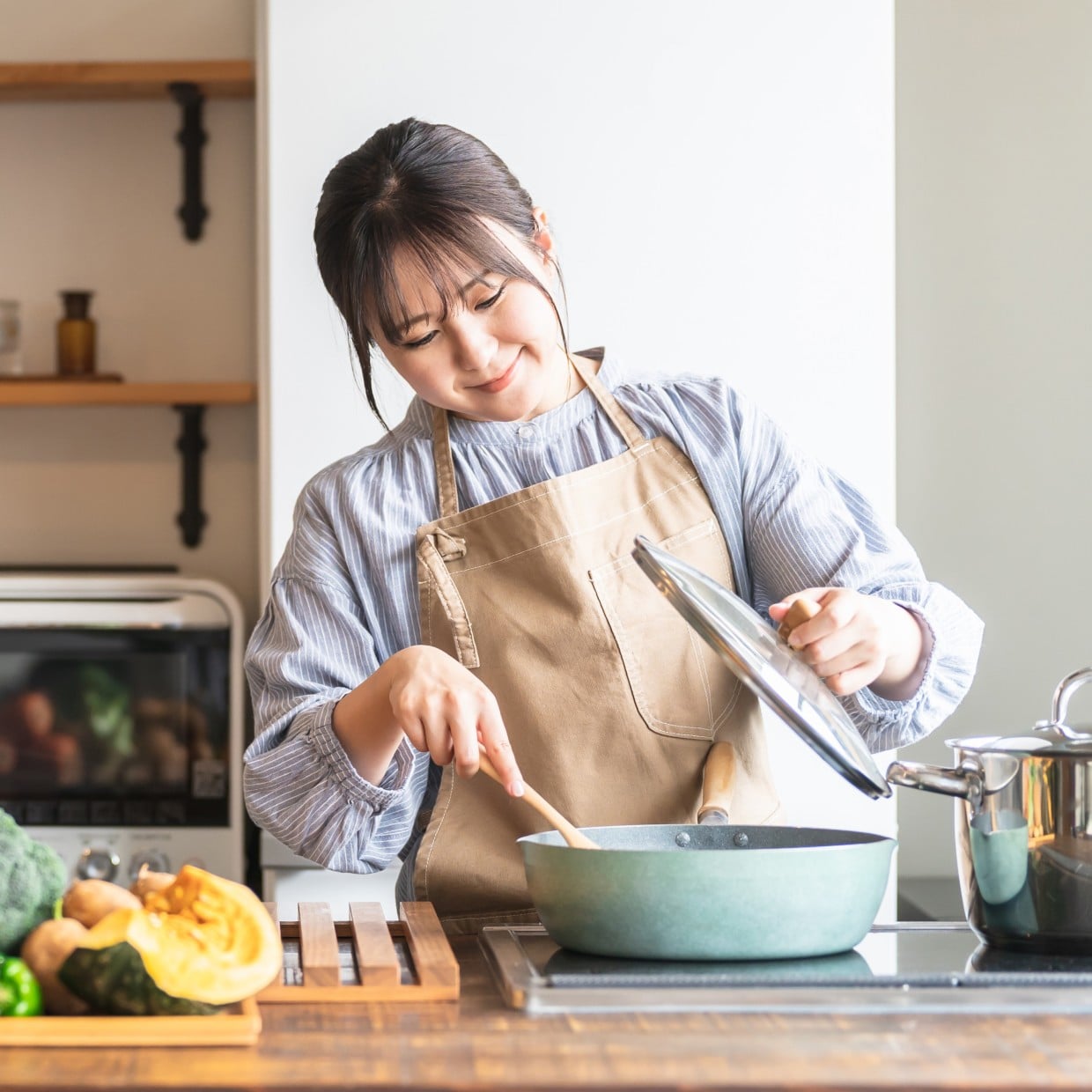  「食費が少ない人」がよく作る“3つのメインおかず”「材料がシンプル」「アレンジがきく」 