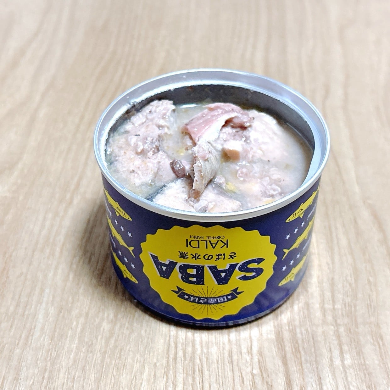  「大さじ1加えるだけ」普通のさばの水煮缶が“白米に合う絶品おかず”になる味変テク「旨み引き立つ」 