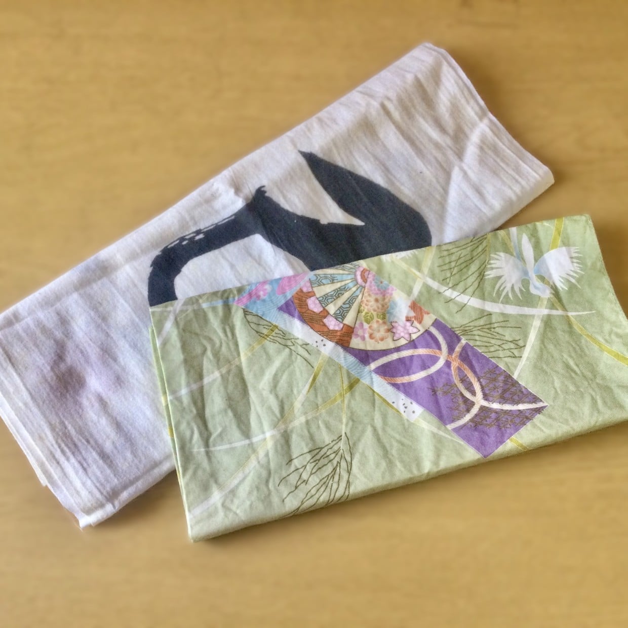  使っていない「手ぬぐい」が守ってくれる！キッチンで役立つ【挟むだけの便利な使い道】 