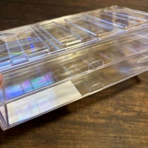 わざわざ棚買わなくて良かった。100均アイテムを組み合わせると部屋が片付く【おしゃれ＆簡単DIY】