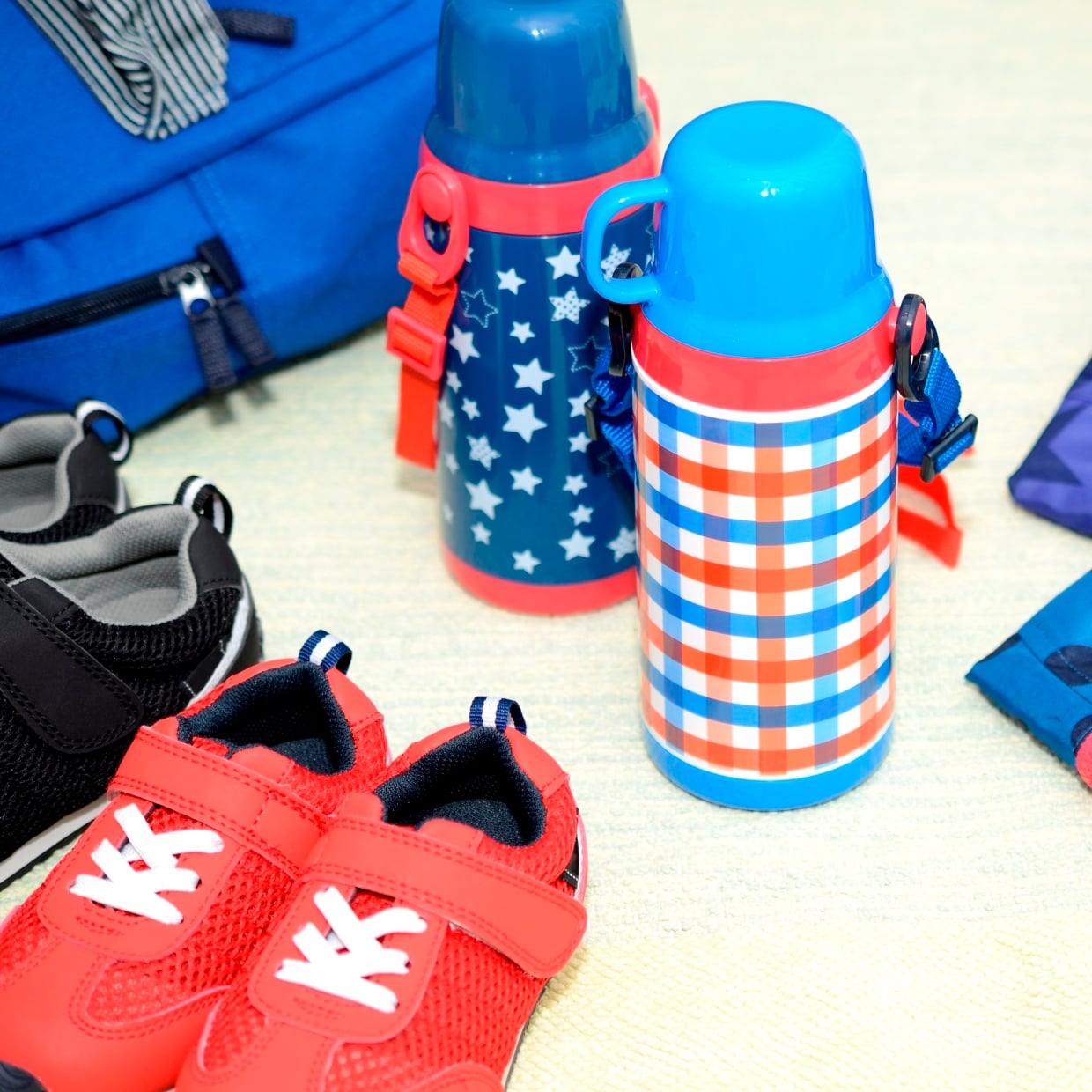  子どもに教えたい！「遠足の荷物」の“負担を減らす”効率的な詰め方「リュックが安定する」 