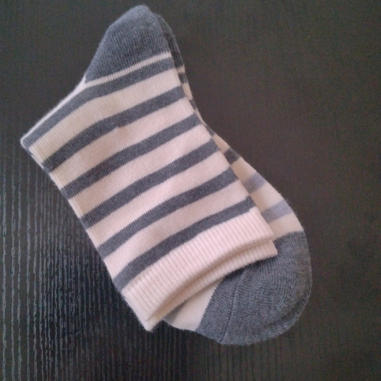  仕切りがいい！「履かない靴下」が“かわいい収納アイテム”に変身する意外過ぎる発想「完全オリジナル」 