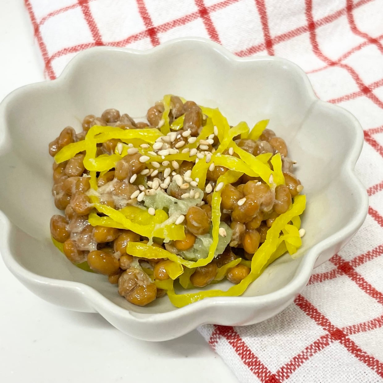  「2切れプラスするだけ」いつもの納豆がもっとおいしくなる食材「食感が楽しい」 