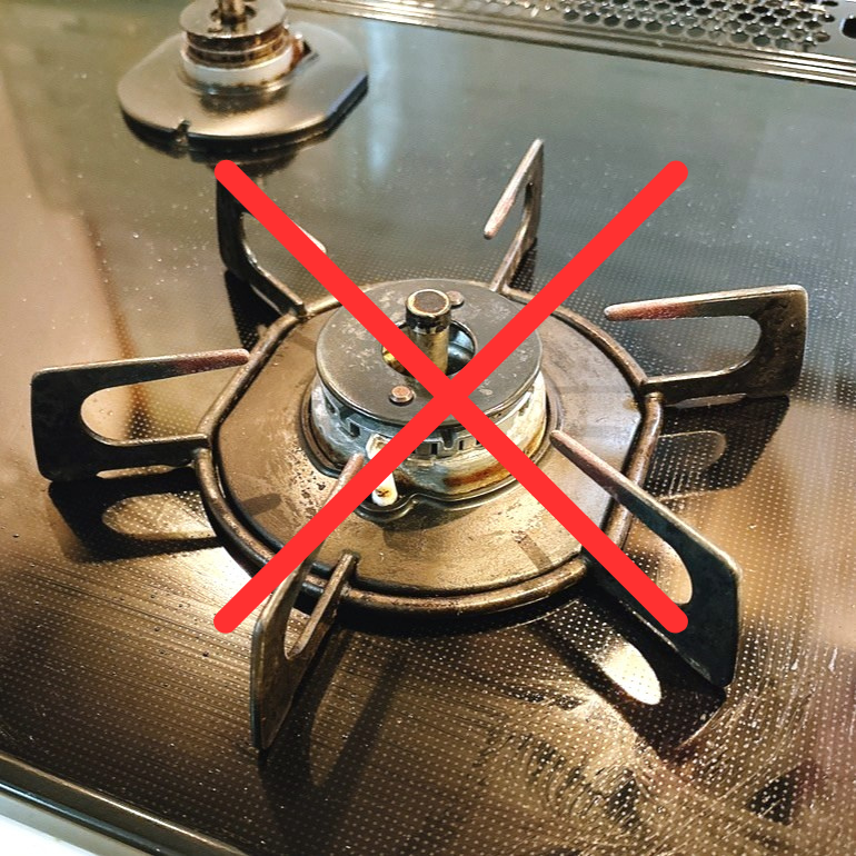 多くの人がやっている。掃除のプロが教える「コンロ掃除」の“3つのNG”