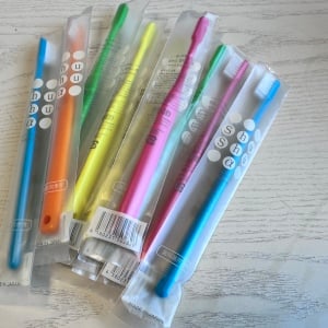 旅行や出張でも使えるよ。「歯ブラシ」をスリムに収納する“専用ケースいらずの驚きのワザ”