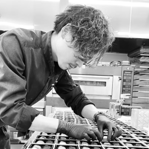 巨匠のひと言で「3日後」から人生が変わった【あなたの街のショコラティエ】