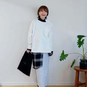 おしゃれな人がやってる！「腰ひとまき」で体型カバーも叶うこなれコーデ3選