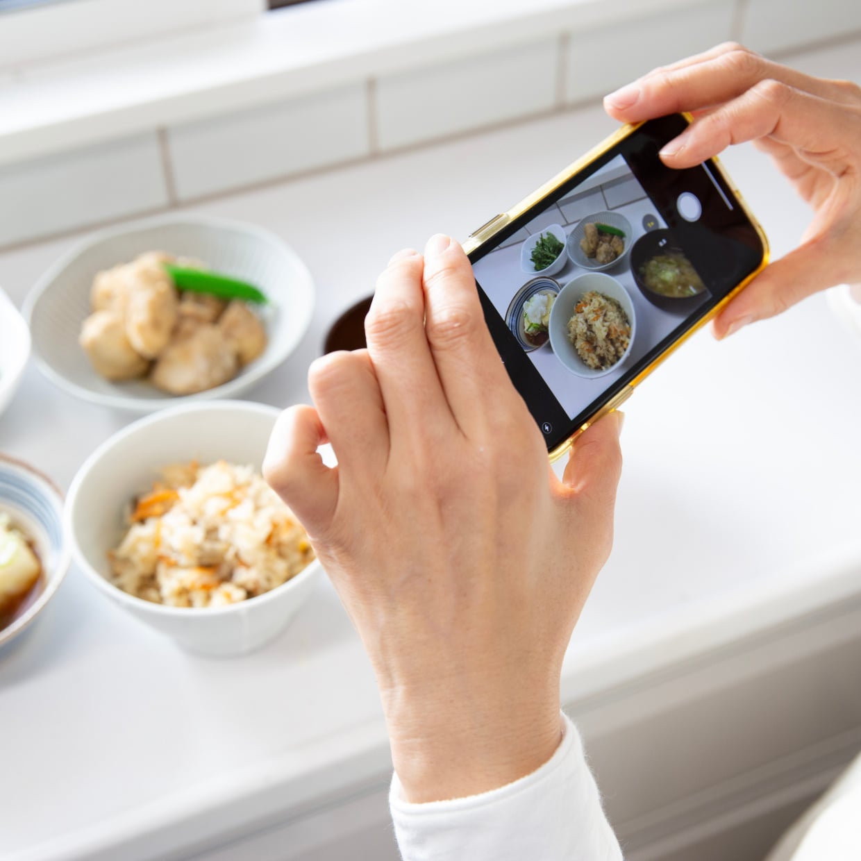  【iPhone】写真の完成度が変わる！構図も傾きも整うカメラ設定2つ「知らなかった」 