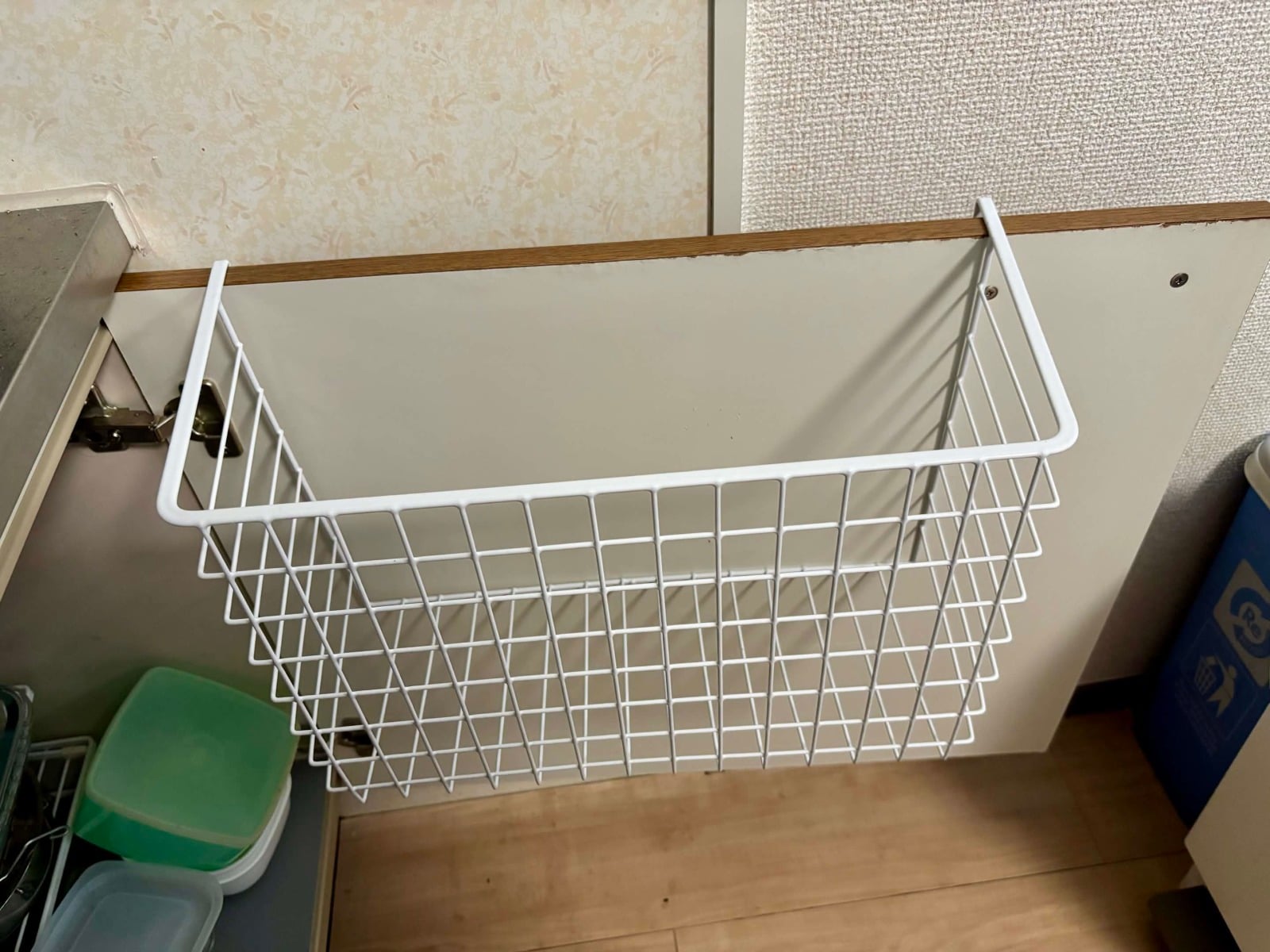 引き出しにバスケットを取り付け「立てて収納」する