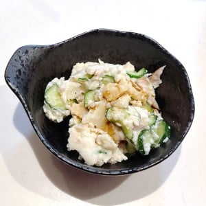 「小さじ1杯、入れるだけ」マヨネーズだけでは味わえない！さっぱり食べやすい“ポテサラ”アレンジ