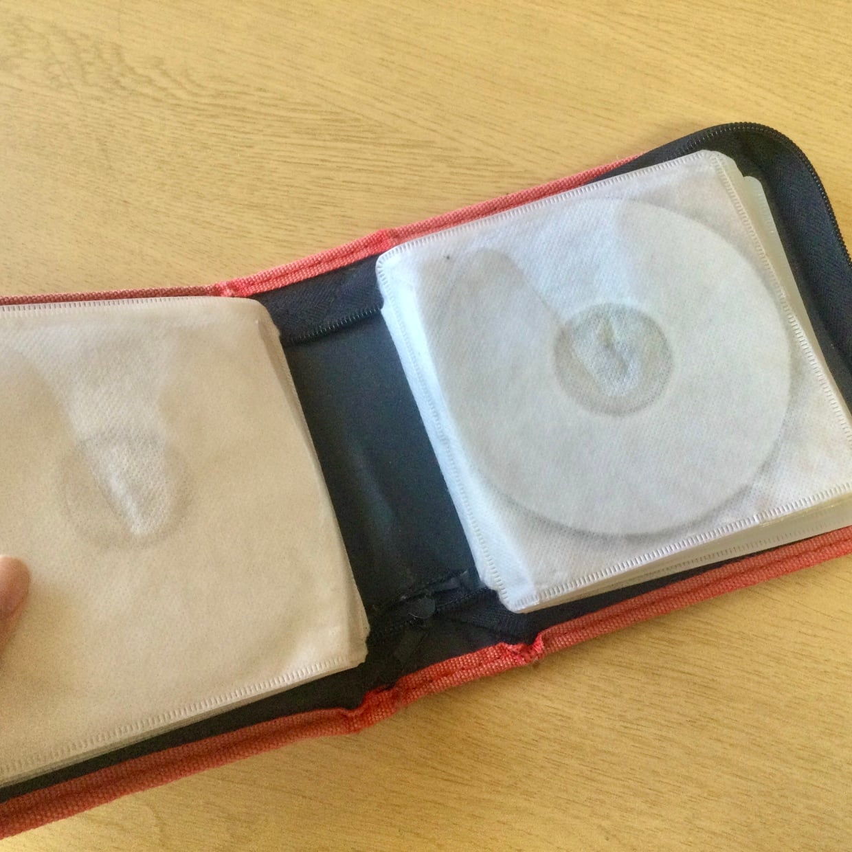  捨てずに保管していた人正解です。「CDケース」の賢い使い方「旅行に持ってく」「収納しやすい」 