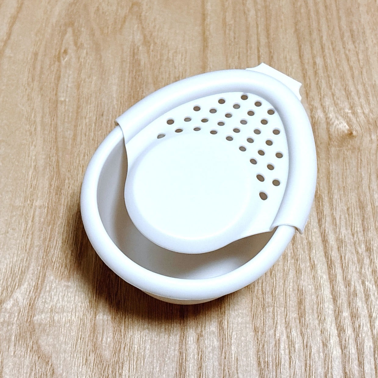  【ダイソー】「50秒」で作れるってホント…？卵みたいな“楕円形ケース”の正体 