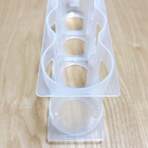 ダイソー「缶ストッカー」缶以外で“ピッタリ収納できる”意外なアイテム「サイズがちょうどいい」