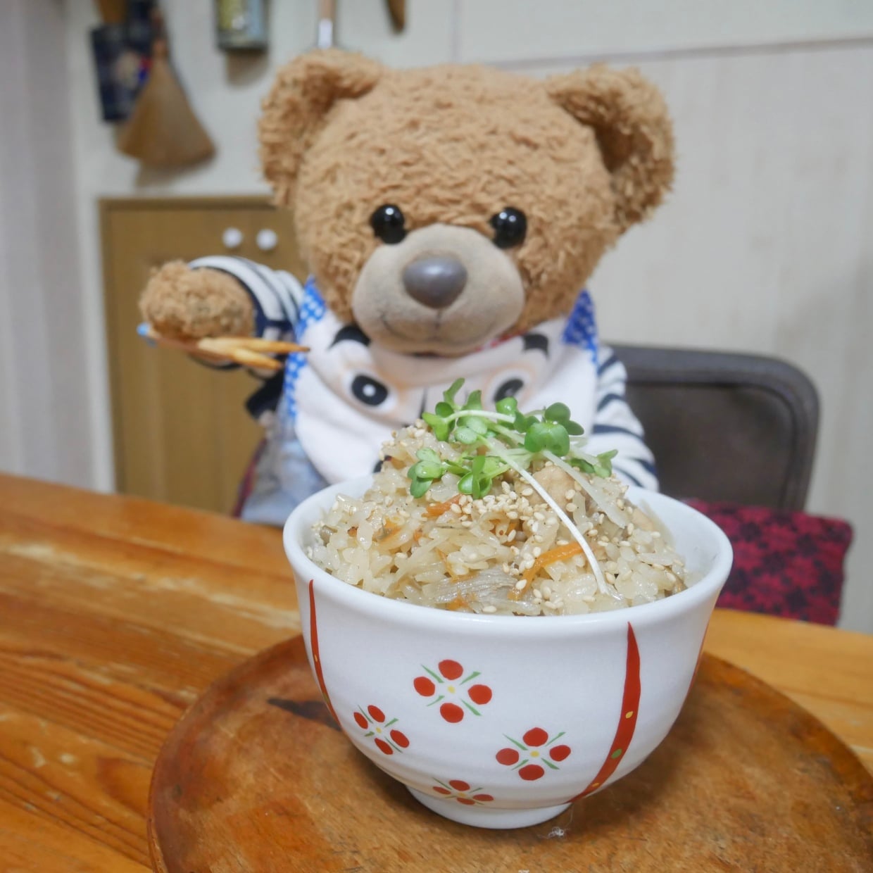  食欲そそる香りで一気に完食。鶏ごぼうごはん 