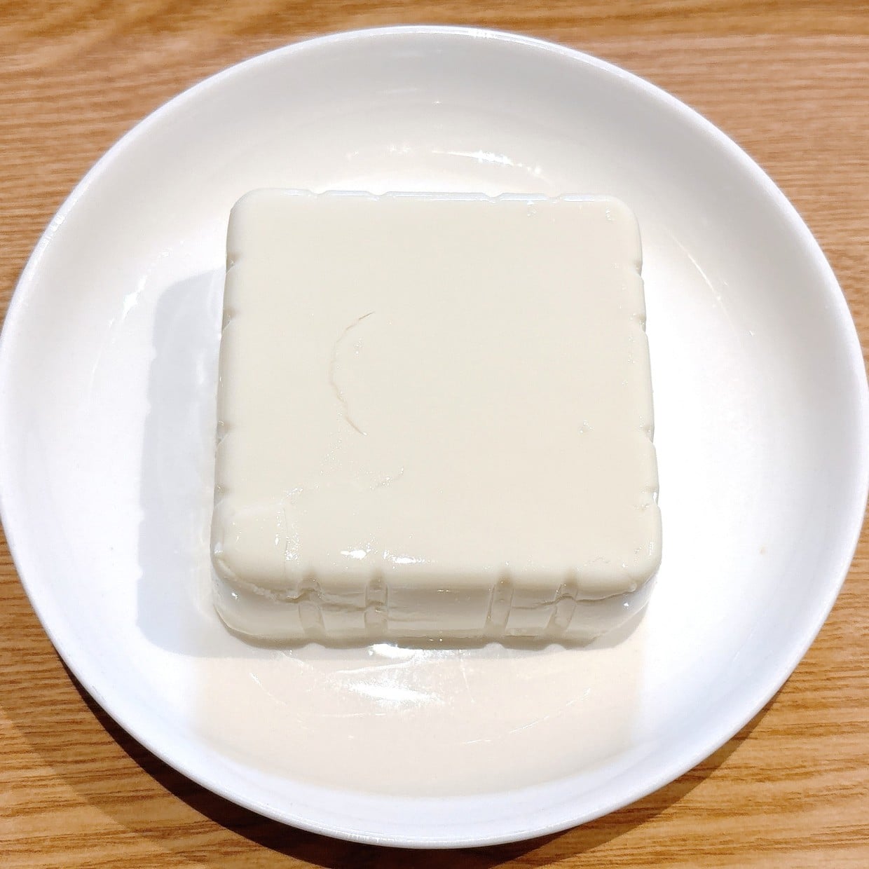 醤油で食べるより好きかも。小さじ1かけるだけで激変する「冷奴」の意外な食べ方