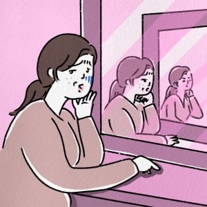 【人生相談】シミや体型の変化「鏡を見るのがつらい……」落ち込む気持ちをラクにする考え方