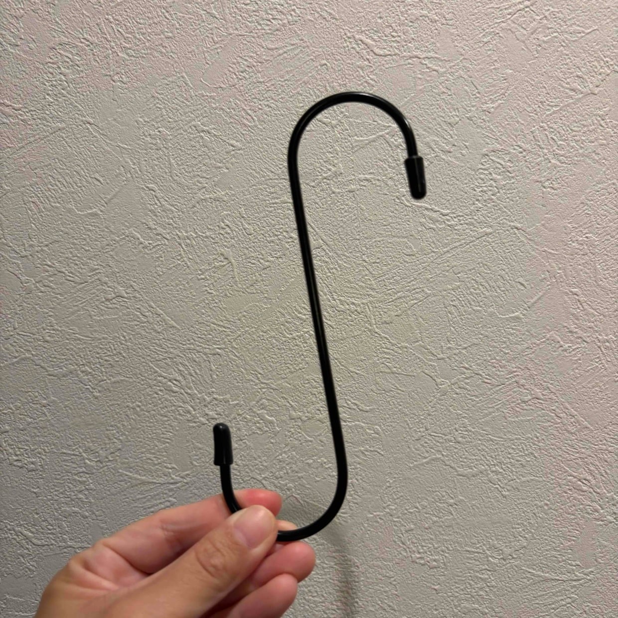  なんとなく残しておいた人、正解です。「S字フック」を縦に3本つなげる【実用的な使い方】 