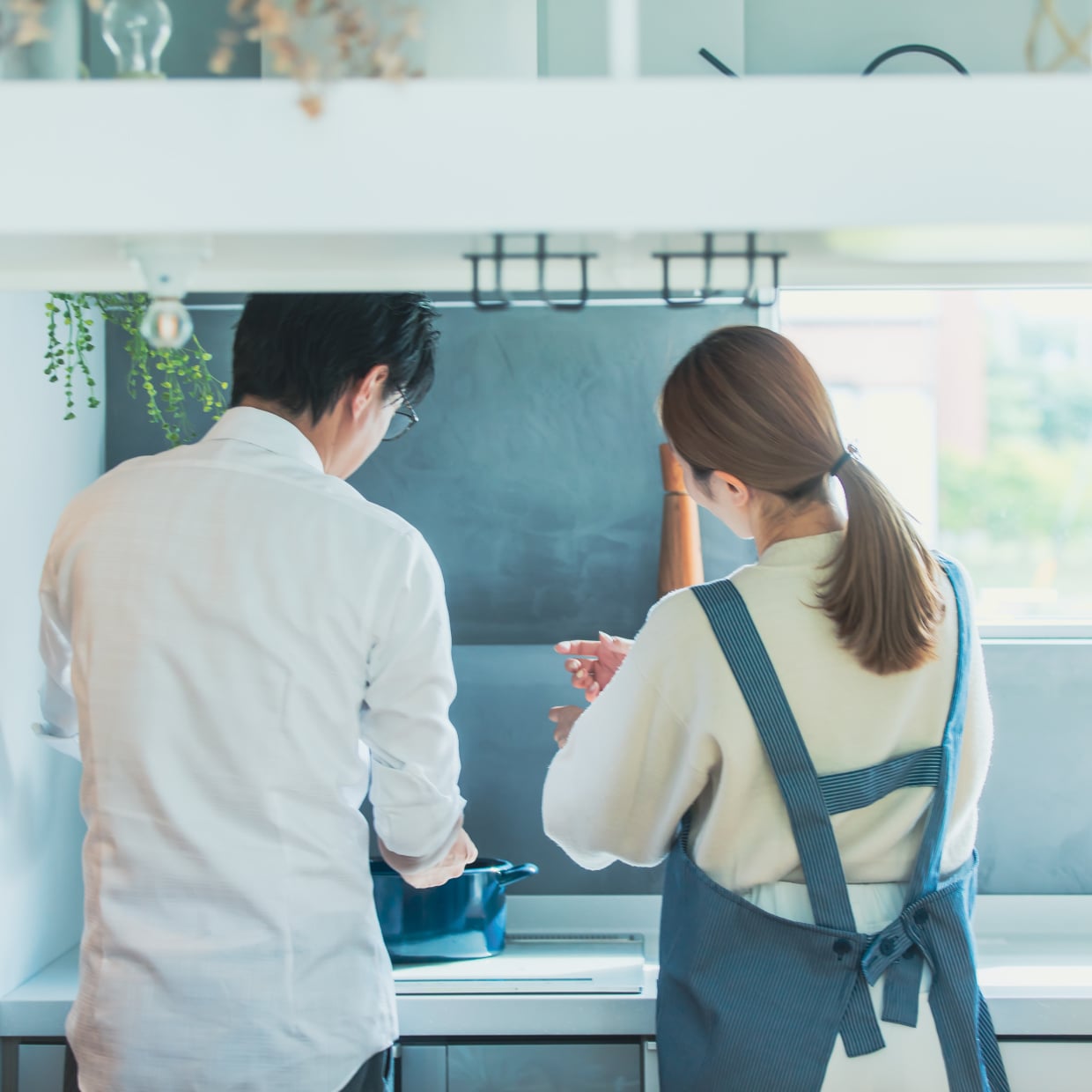  夫が家事が得意なことにモヤモヤする。「引け目」を感じる根深い思い込み 