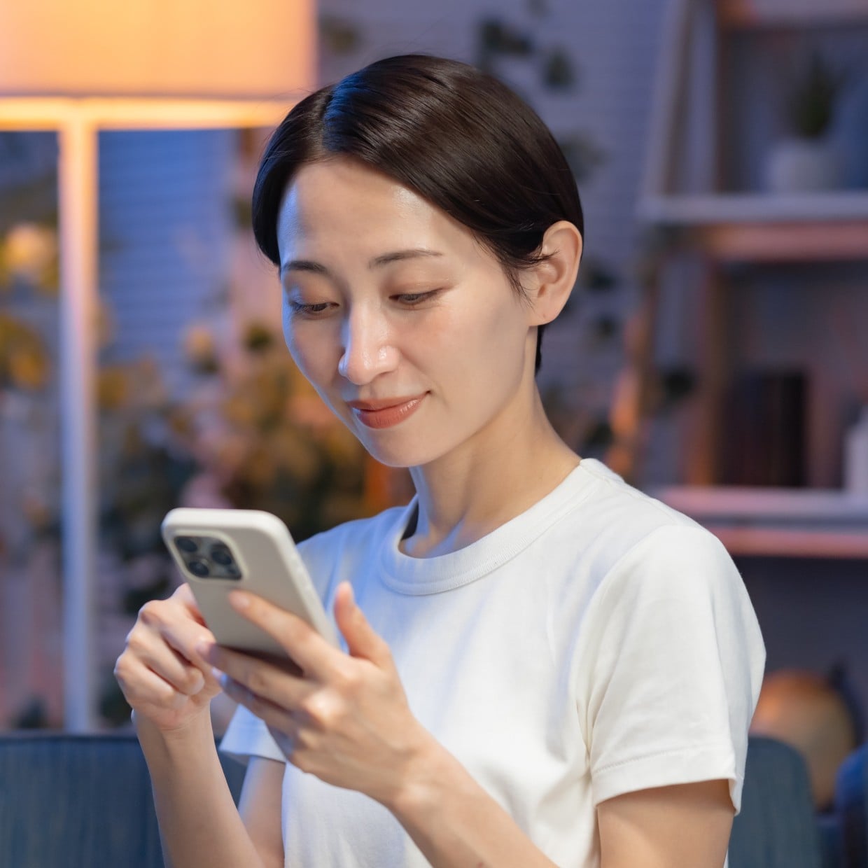  「なんとなくスマホ」を卒業！アラフォー女性が実践する“スマホに時間を奪われない4つの工夫” 