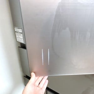 忙しくても清潔感キープできそう。「冷蔵庫」の手あか汚れを超ラクに落とす方法