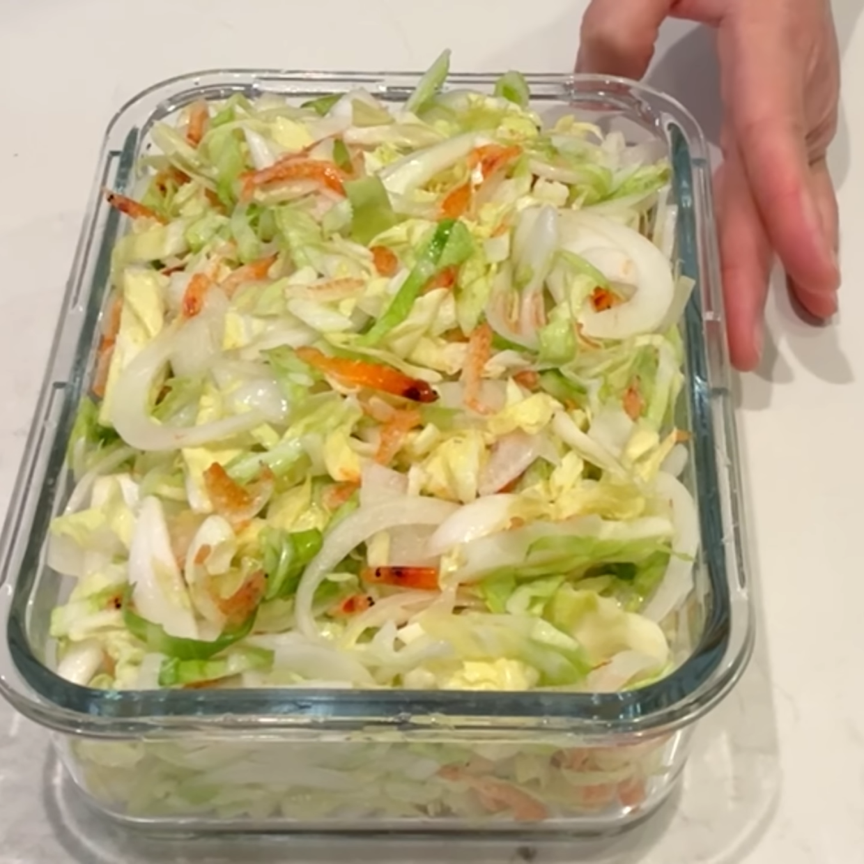  「新玉ねぎ」を切って混ぜるだけ！パクパク食べちゃう簡単レシピ「火は使わない」 