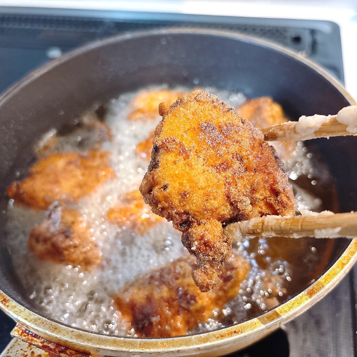  「大さじ3で味が決まる」しっかり味が染み込む“絶品唐揚げ”の作り方「醤油じゃない」「バランスいい」 