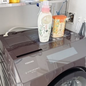 「平らだから置きやすい」はやめて。「ドラム式洗濯機」の上に物を置かないほうがいい【2つのワケ】