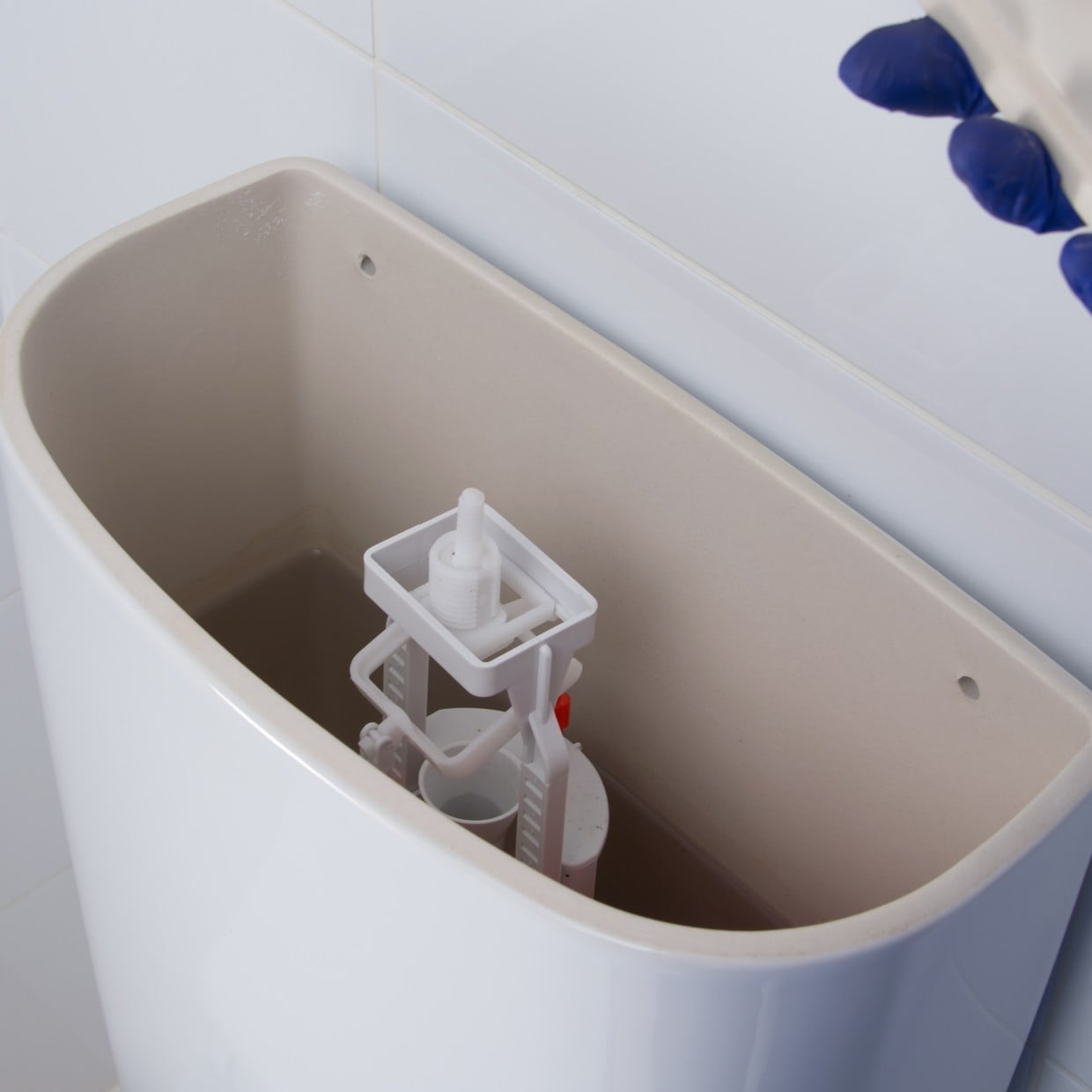  便器はキレイなのに…。トイレが臭う“意外な場所3つ” 