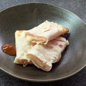 余った「餃子の皮」捨てないで。トースターで焼くだけの簡単レシピ「子どももよろこぶ」