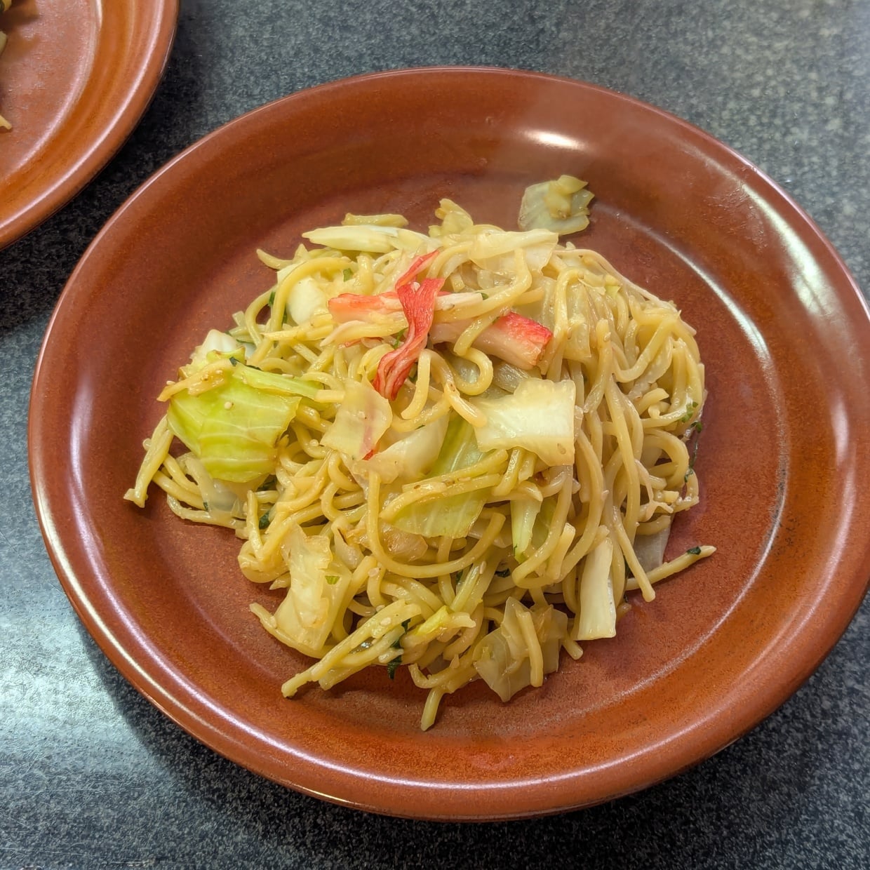  「小さじ1加えるだけ」いつもの焼きそばが和風味に変わる意外な調味料「ソースは使わない」 