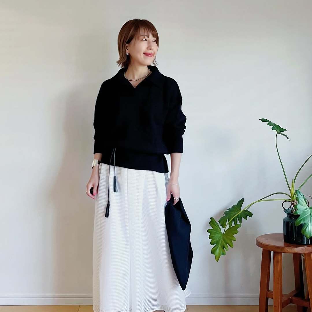 もう膨張しない。おしゃれな40代の白ボトム着こなし術3選