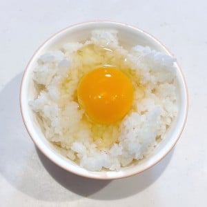 「小さじ1加えるだけ」いつもの卵かけごはんが“やさしい和風味”になる醤油じゃない調味料