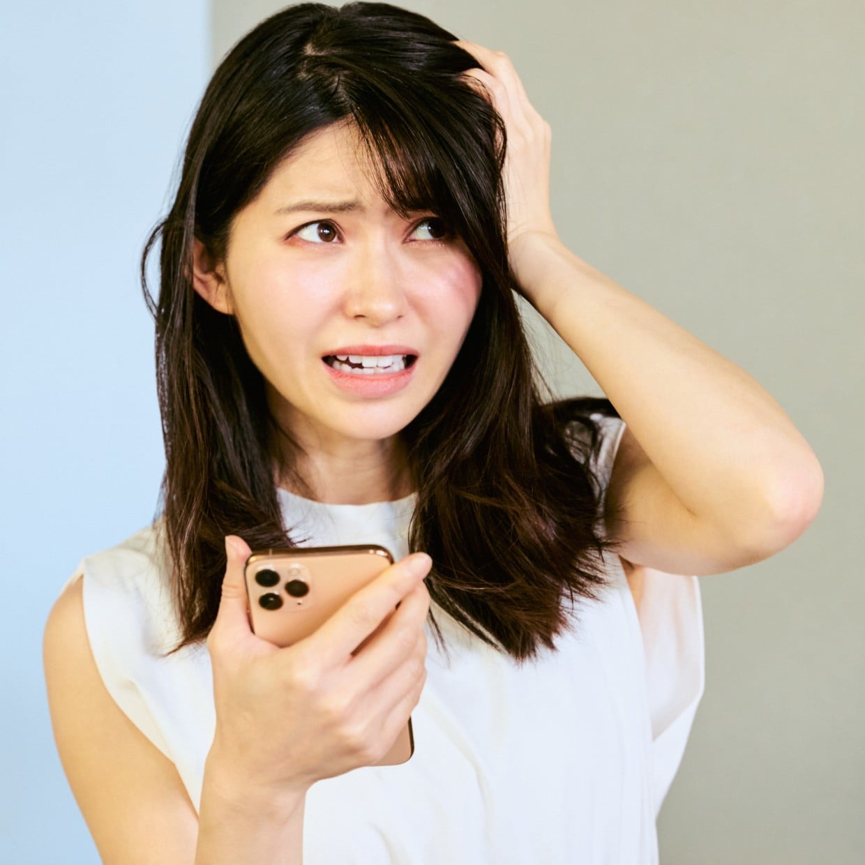  【iPhone】「なぜか減る…」バッテリー消費を防ぐ“見直したい2つの設定”「すぐオフにする」 