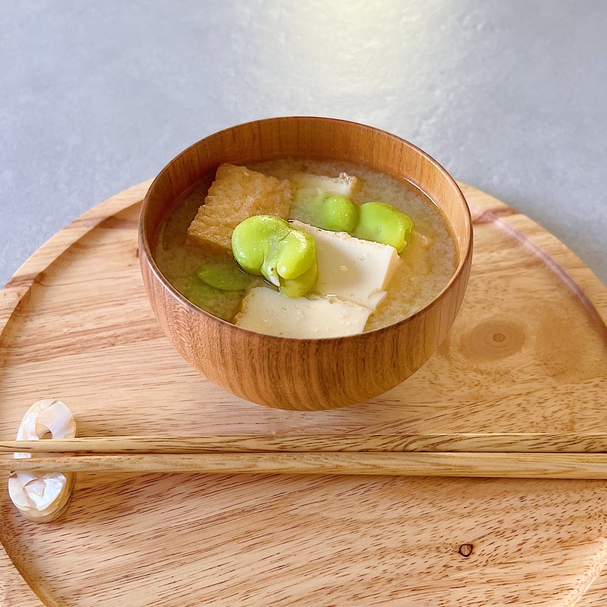  朝「みそ汁」に入れるだけ。“大人のダイエットを応援する旬の食材” 