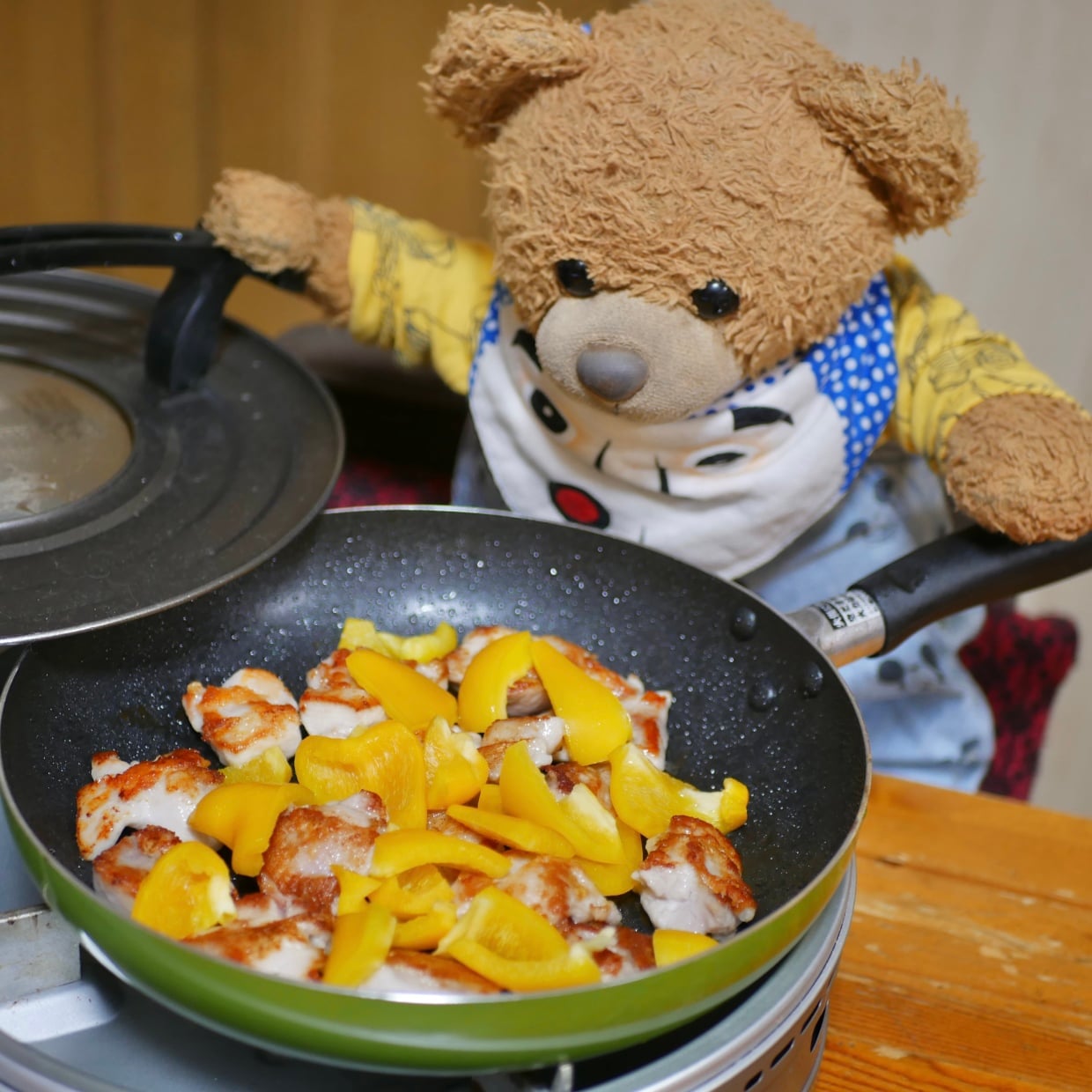  レモンでさっぱり。ごはんが進むチキン照り焼き「暑い日に食べたい」 