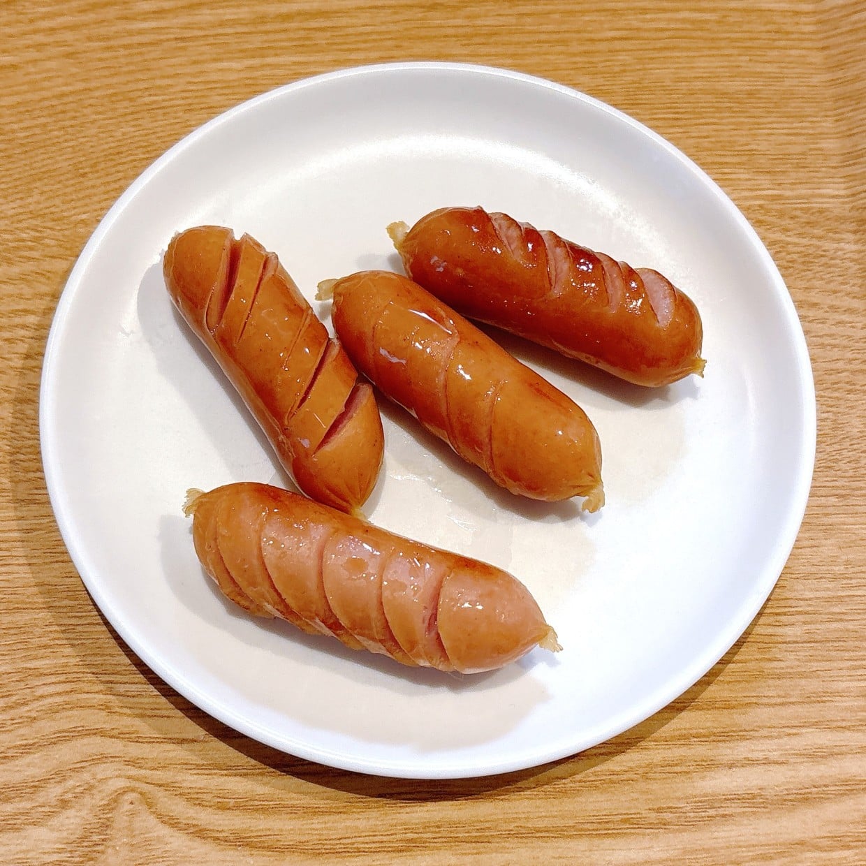  いつもの油で焼くより好き。「小さじ1で想像以上に変わる」ウインナーがもっと香ばしくなるアレンジ 