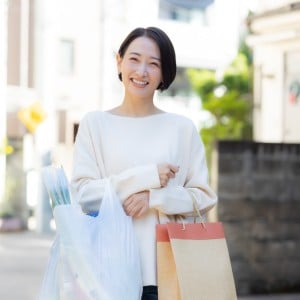 手軽さとコスパを両立。「食費が少ない人」が業務スーパーで買う“冷凍おかず”3品「外食防止になる」