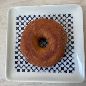いつもすぐそばにあったのに…。「ミスドのドーナツ」をポロポロこぼさず食べる方法